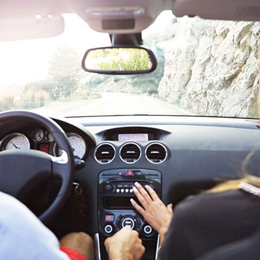 Est-il intéressant d’acheter une ancienne voiture de location ?